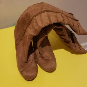 Boots!! 👍Great Deal!!👍